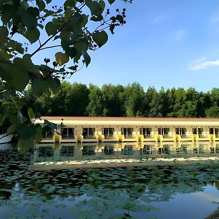 Anavilla Tangke Resort Khanom Bagian luar foto