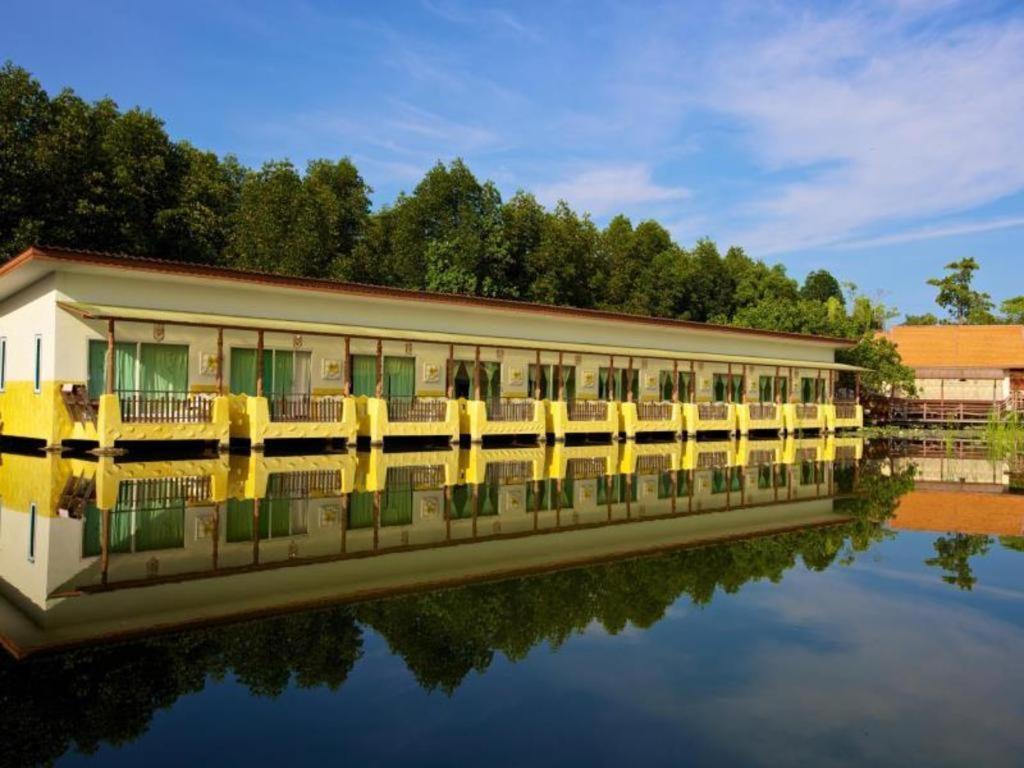 Anavilla Tangke Resort Khanom Bagian luar foto